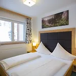 Otel Ennskraxblick Kleinarl